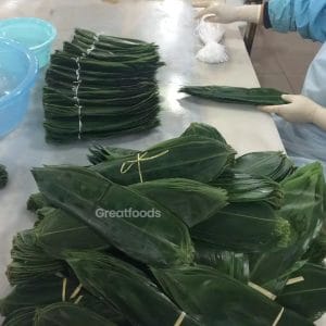 대나무 잎 4개